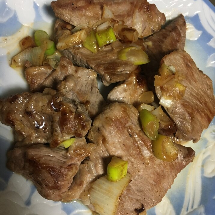 厚切り豚肉のネギ焼き